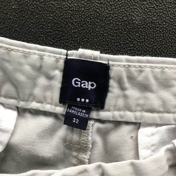 Gap khaki shorts - Picture 3 of 3